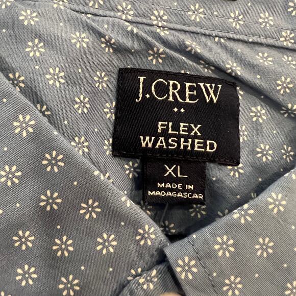 NWT J. Crew Men's Blue Daisies Floral Slim Flex Button Down Shirt - SIZE XL - Picture 5 of 5